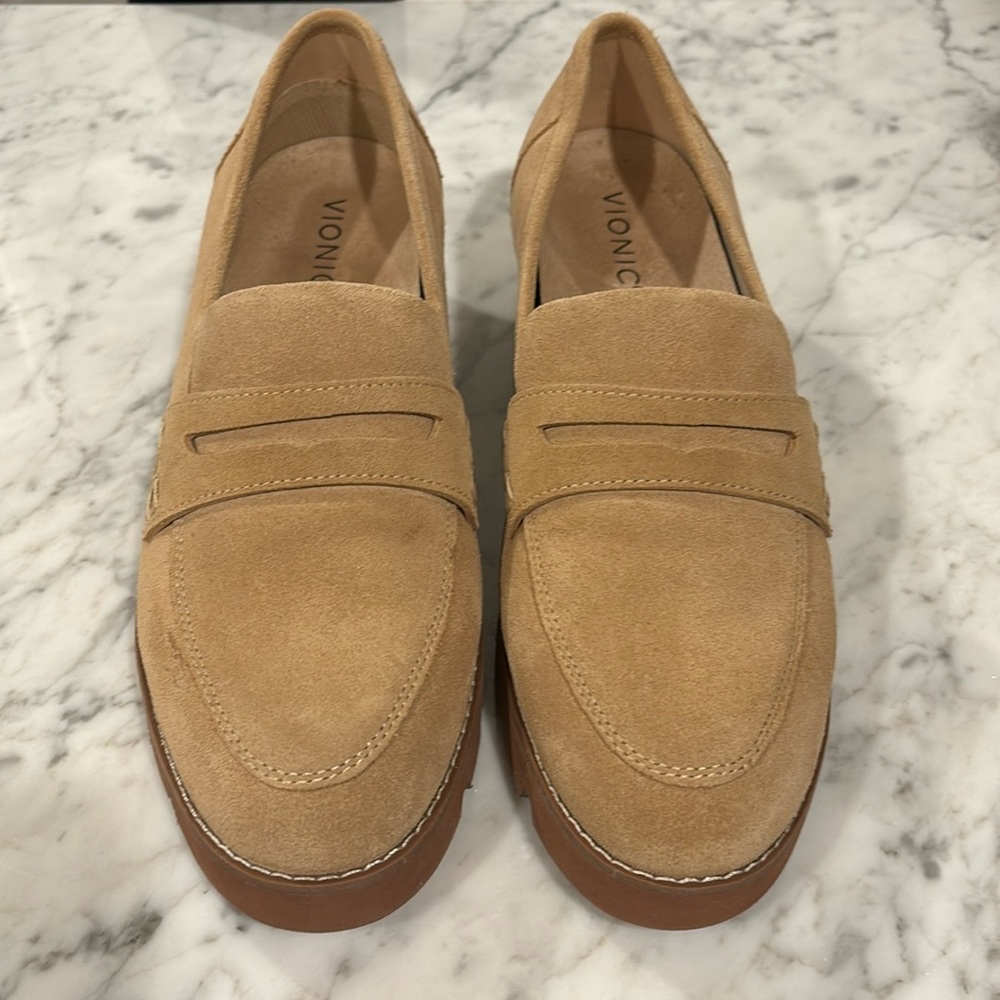 Vionic Womens Cheryl II Tan Suede Slip-On Penny Loafers Shoes NWT
